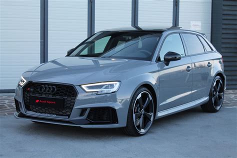 Audi RS 3 Sportback: prezzo, scheda tecnica e cavalli | MotoriMagazine.it