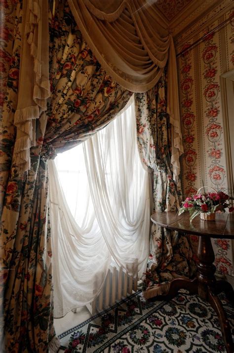 21 Ideas for Victorian Inspired Decorating (on a Budget!) Drapes And Blinds, No Sew Curtains ...