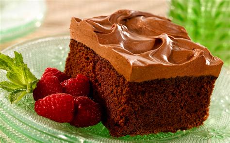 Download Raspberry Sweets Icing Chocolate Food Cake HD Wallpaper