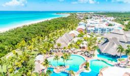 Grand Aston Varadero Beach Resort Vacations | Packages from Canada - tripcentral.ca