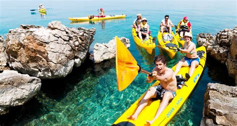 Sea kayaking tours in Podstrana and Split | Croatia Family Holidays