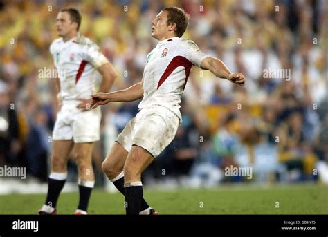 Jonny wilkinson drop goal world cup hi-res stock photography and images ...