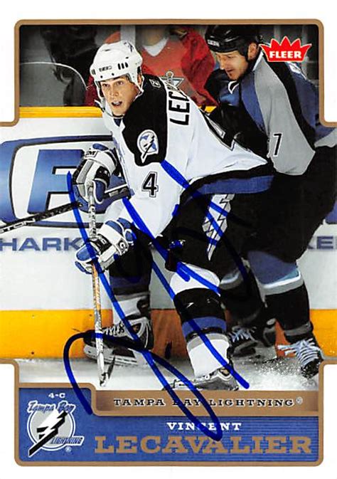 Vincent Lecavalier autographed Hockey Card (Tampa Bay Lightning, FT) 2006 Fleer #172