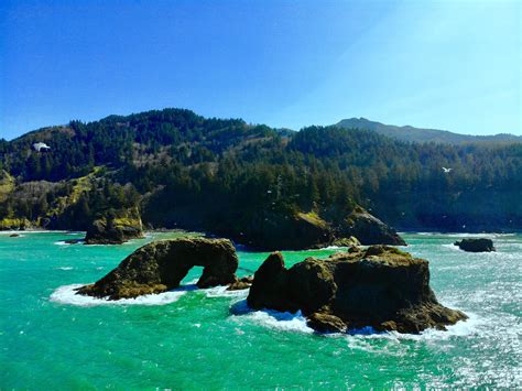 Just off the coast of Brookings OR USA. [OC][4000x2999] : r/EarthPorn