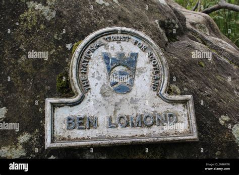 ben lomond trail marker Stock Photo - Alamy