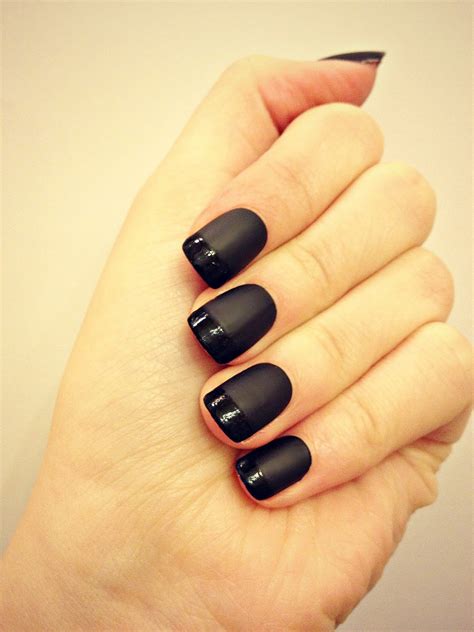 30 BOLD BLACK NAIL ART INSPIRATIONS...... - Godfather Style