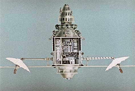 Diagram of Molniya-1 satellite Photograph by Science Photo Library