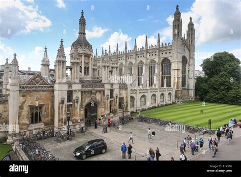 KING'S COLLEGE CAMBRIDGE CHAPEL FROM THE FRONT Stock Photo - Alamy