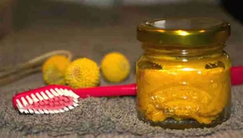 How To Make Turmeric Coconut Oil Toothpaste In 3 Easy Steps - One Mum & A Little Lady