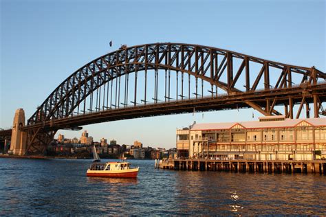 Sydney - City and Suburbs: Sydney Harbour Bridge, Pier One