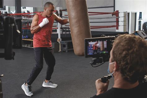 At 65, Boxer Sugar Ray Leonard Is Still in Fighting Shape to Get in Ring - InsideHook