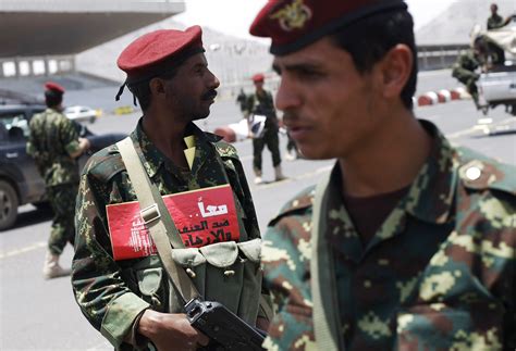 15 militants, 10 soldiers killed in Yemen attack - Washington Examiner