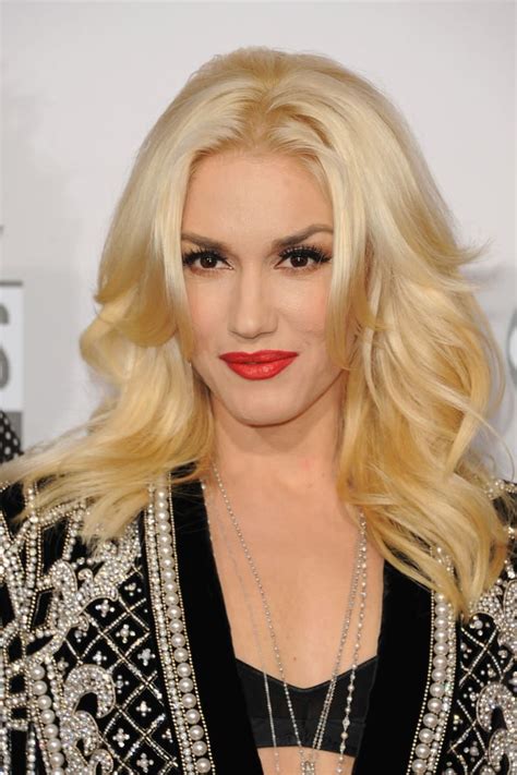 Gwen Stefani Natural Hair Color : Gwen Stefani's newest hair style ...