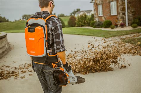 Stihl's battery-powered leaf blower can run up to 13 hours