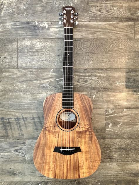 New Taylor BTe Koa. Sounds amazing for a travel size guitar! : r/guitarporn