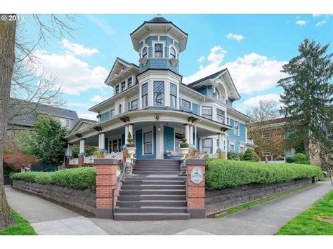 1906 Irvington Mansion For Sale In Portland Oregon — Captivating Houses