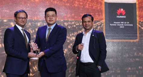 Huawei Recognizes Partners at Award Ceremony Held at the Huawei Middle East & Central Asia ...