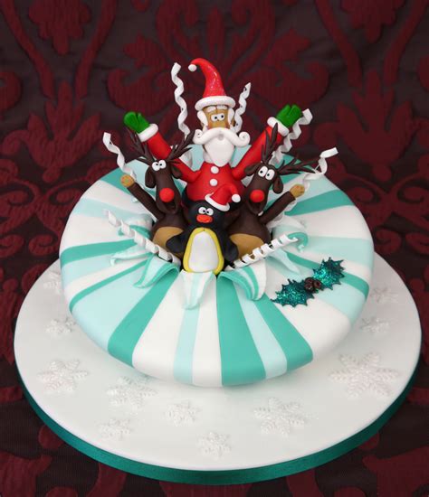 Christmas Cakes – Decoration Ideas | Little Birthday Cakes