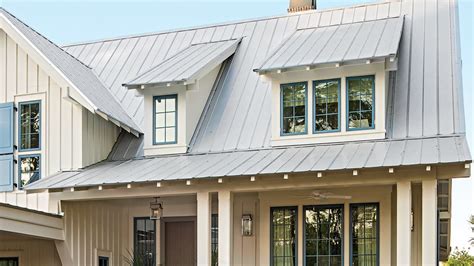 The Pros and Cons of Metal Roofing | Southern Living - YouTube