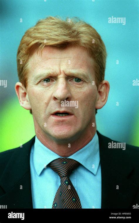 GORDON STRACHAN COVENTRY CITY MANAGER 17 May 1997 Stock Photo - Alamy