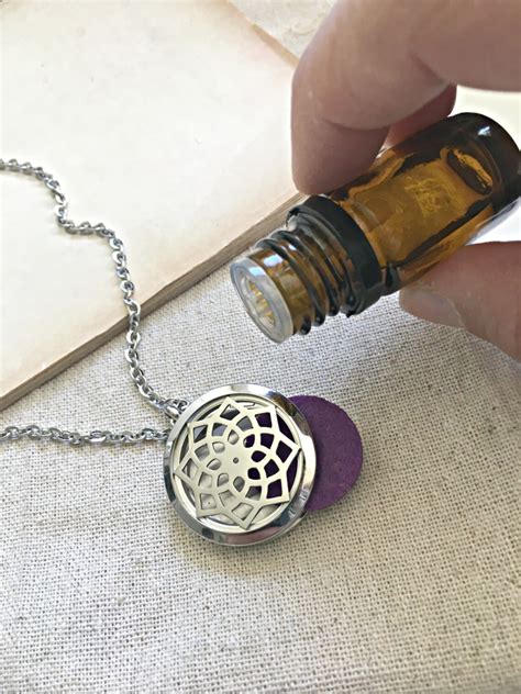 Essential Oil Diffuser Necklace Aromatherapy Necklace - Etsy