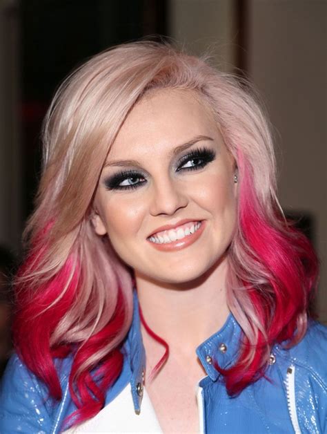 color de cabello de perrie edwards Hair Color Pastel, Pink Hair, Hair Colors, Pastel Pink ...