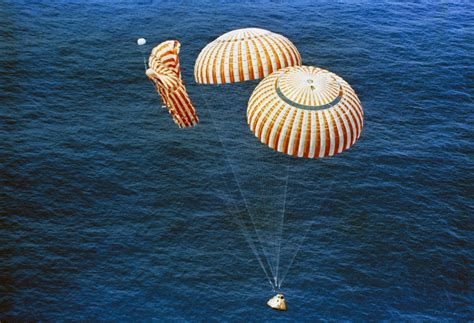 Apollo 15 Splashdown | Unexplained Mysteries Image Gallery