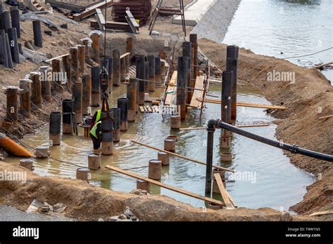 Bank revetment hi-res stock photography and images - Alamy