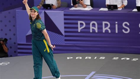 Rachel Gunn from Australia breaks the internet by her break dance moves in Paris Olympics – The ...