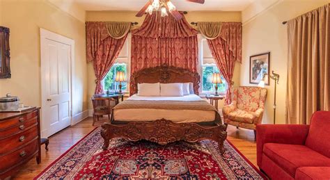 Elmo Room at our Mississippi Luxury Inn | Romantic Getaway in Natchez