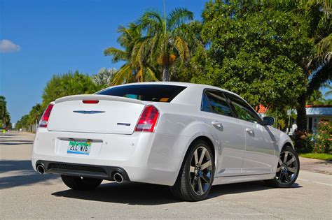 2013 Chrysler 300 SRT8 Gallery 528584 | Top Speed