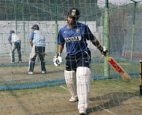 Sachin Tendulkar gets some batting practice in the nets | ESPNcricinfo.com