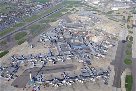 Morgan Sindall wins £31m Heathrow runways work