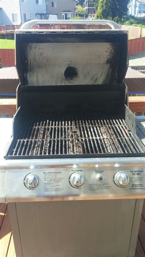 Charmglow gas grill. for Sale in Federal Way, WA - OfferUp