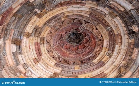 Beautiful Ceiling Decoration Inside a Building at Qutub Minar Complex ...