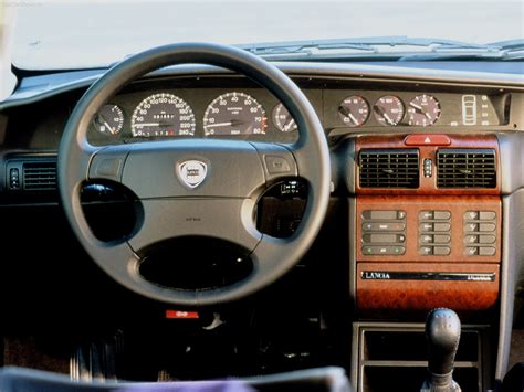 Lancia Dedra SW picture # 02 of 02, Interior, MY 1993, 1600x1200