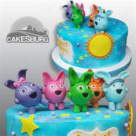 Sunny Bunnies Cake – CAKESBURG Online Premium Cake Shop