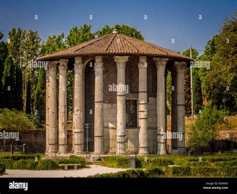 Temple hercules victor olivarius hi-res stock photography and images ...