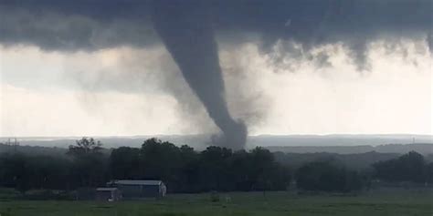 Tornado warning issued for eastern Arizona near Cedar Fire