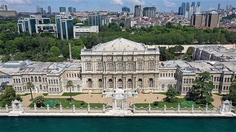 Dolmabahce Palace: Symbol of modernization in Türkiye's Ottoman Empire