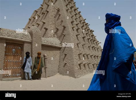 Mali, Timbuktu, City On The Edge Of The Sahara Desert, Sankore Mosque, Early 15Th Century ...