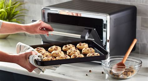 Toaster Oven vs. Countertop Oven: What’s the Difference? | KitchenAid