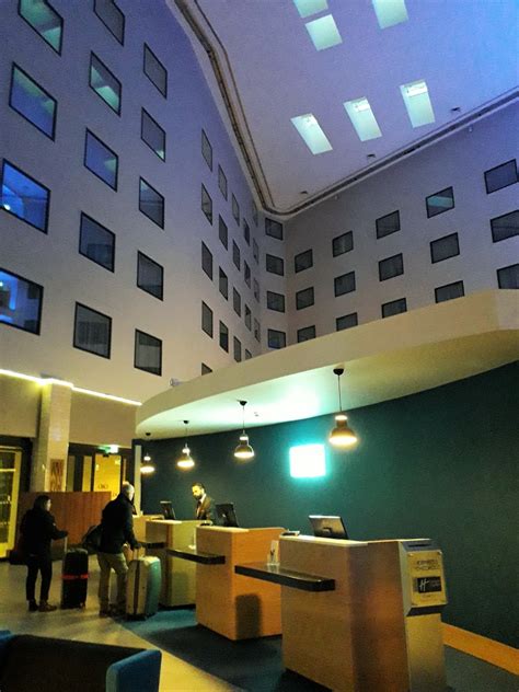 Holiday Inn Express London Heathrow Terminal 4 Review - WanderWisdom