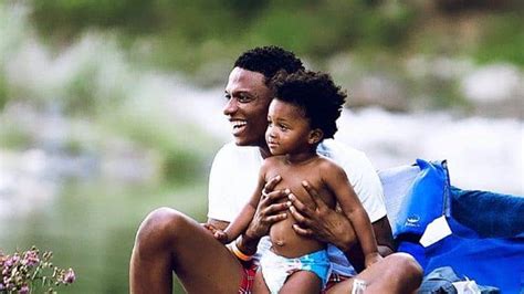 Wizkid hangs out with his son, Zion (photos) - Kemi Filani News