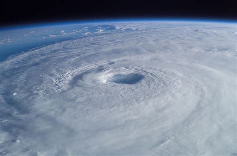 File:Hurricane Isabel from ISS.jpg - Wikimedia Commons