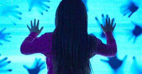 Poltergeist Remake First Look: The Clown Is Back