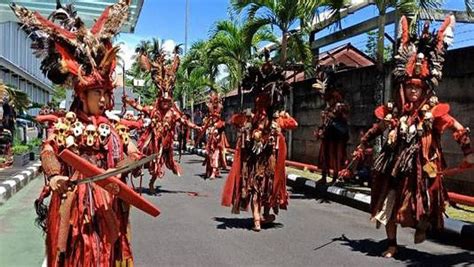 9 Tradisi Unik Suku Minahasa, Nomor 5 Upacara Toki Pintu atau Antar Harta