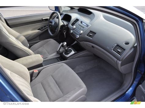 2006 Honda Civic LX Sedan interior Photo #53277262 | GTCarLot.com