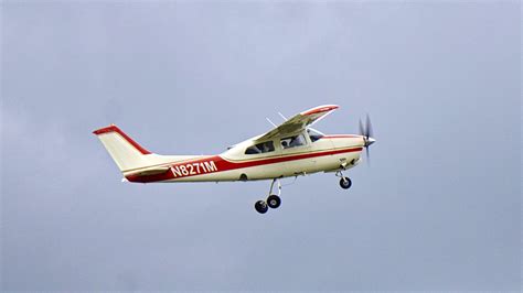 1977 Cessna Turbo 210 Centurion N8271M departing Livermore Airport in ...