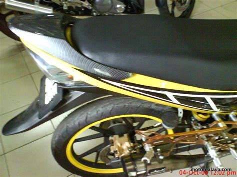 yellow-135lc-modified-3 - MotoMalaya